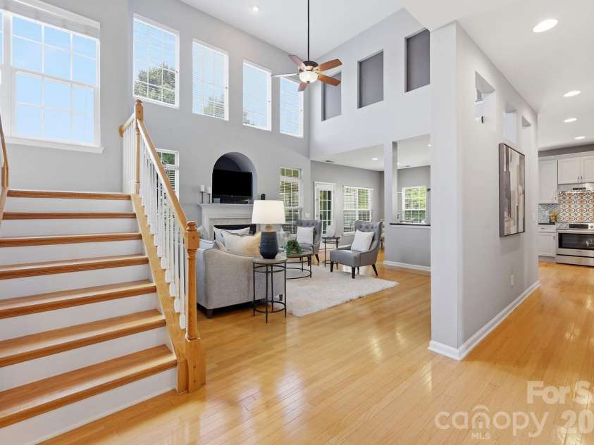 1854 Briarcrest Drive, Charlotte, NC 28269.  MLS# CAR4392399, YatesRealty ID 33574. 