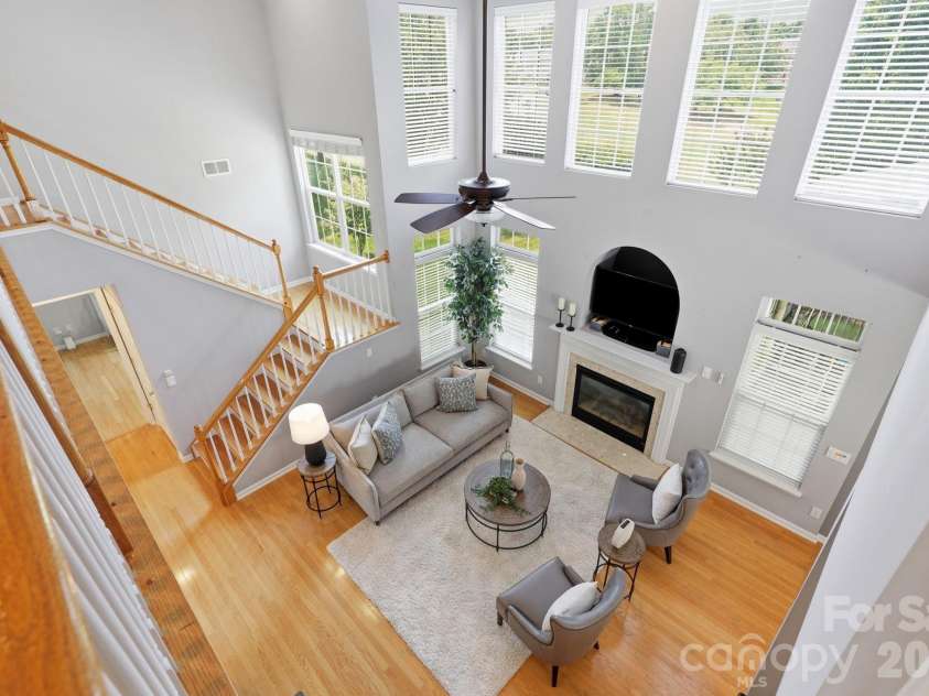 1854 Briarcrest Drive, Charlotte, NC 28269.  MLS# CAR4392399, YatesRealty ID 33574. 