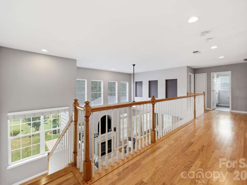 1854 Briarcrest Drive, Charlotte, NC 28269.  MLS# CAR4392399, YatesRealty ID 33574. 