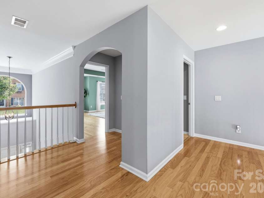 1854 Briarcrest Drive, Charlotte, NC 28269.  MLS# CAR4392399, YatesRealty ID 33574. 