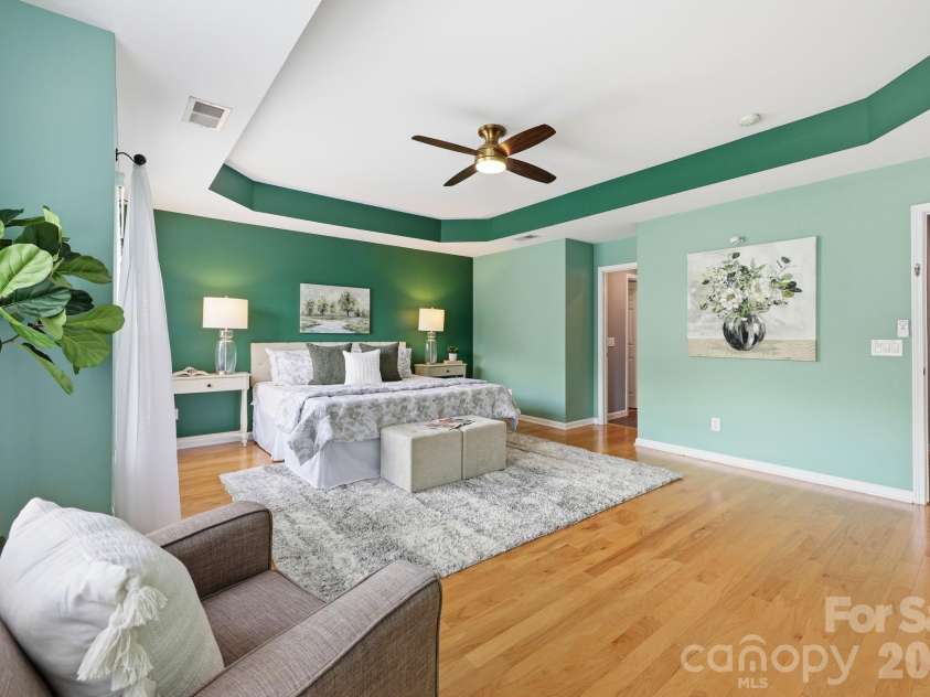 1854 Briarcrest Drive, Charlotte, NC 28269.  MLS# CAR4392399, YatesRealty ID 33574. 