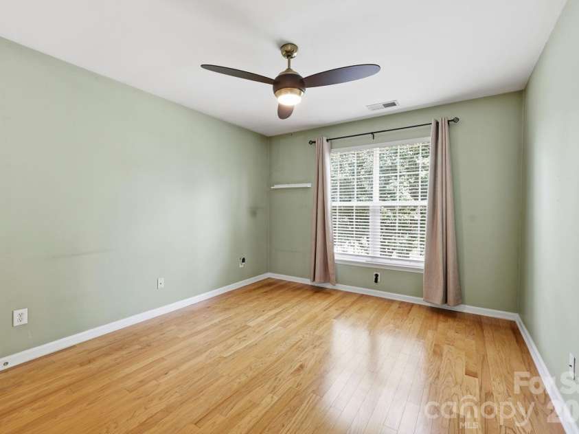 1854 Briarcrest Drive, Charlotte, NC 28269.  MLS# CAR4392399, YatesRealty ID 33574. 
