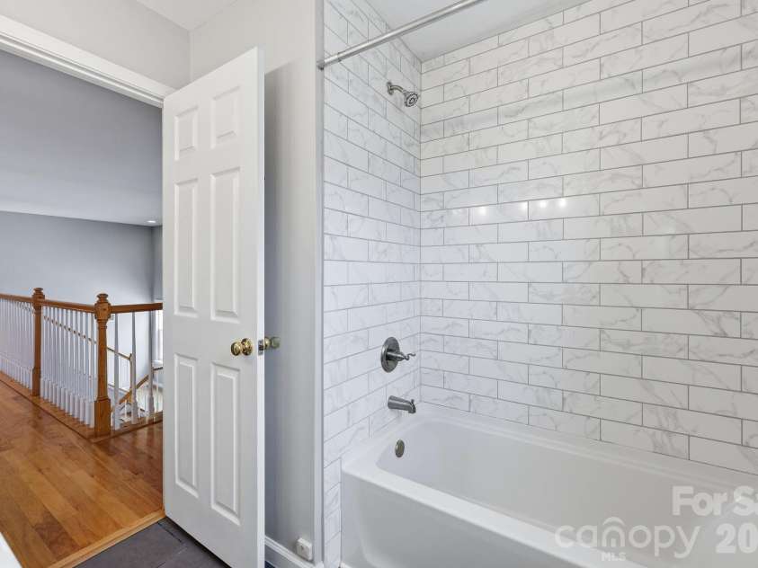1854 Briarcrest Drive, Charlotte, NC 28269.  MLS# CAR4392399, YatesRealty ID 33574. 
