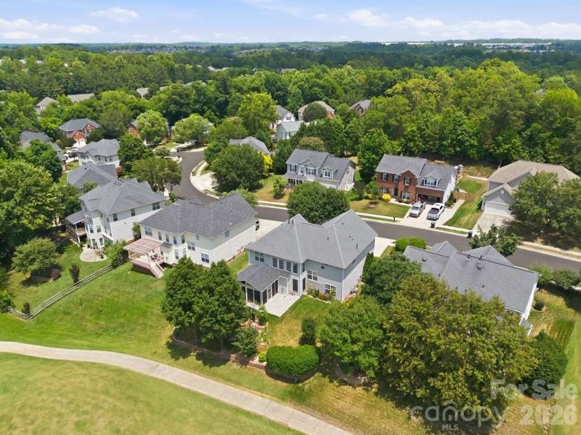 1854 Briarcrest Drive, Charlotte, NC 28269.  MLS# CAR4392399, YatesRealty ID 33574. 