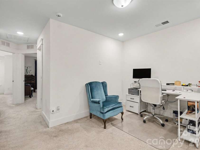 2202 Bexar Trail, Matthews, NC 28105.  MLS# CAR4382945, YatesRealty ID 33575. 