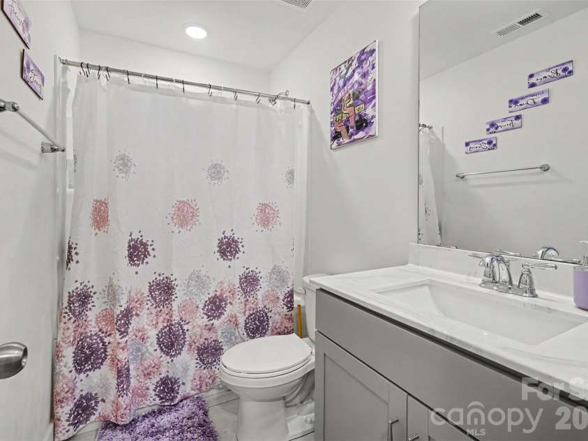 2202 Bexar Trail, Matthews, NC 28105.  MLS# CAR4382945, YatesRealty ID 33575. 