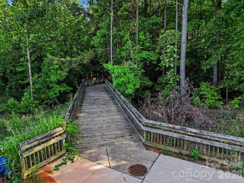 2202 Bexar Trail, Matthews, NC 28105.  MLS# CAR4382945, YatesRealty ID 33575. 