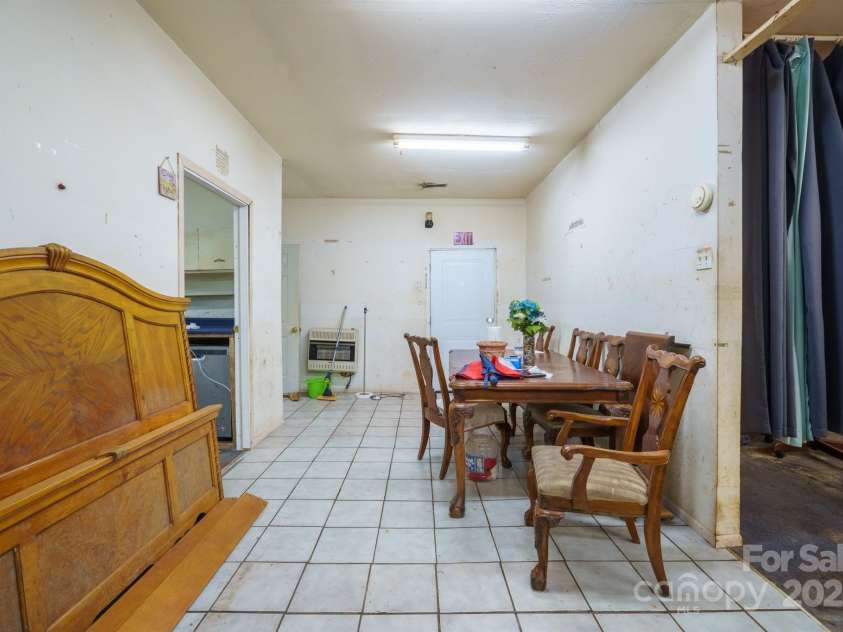 3450 Polkville Road, Shelby, NC 28150.  MLS# CAR4294602, YatesRealty ID 33575. 