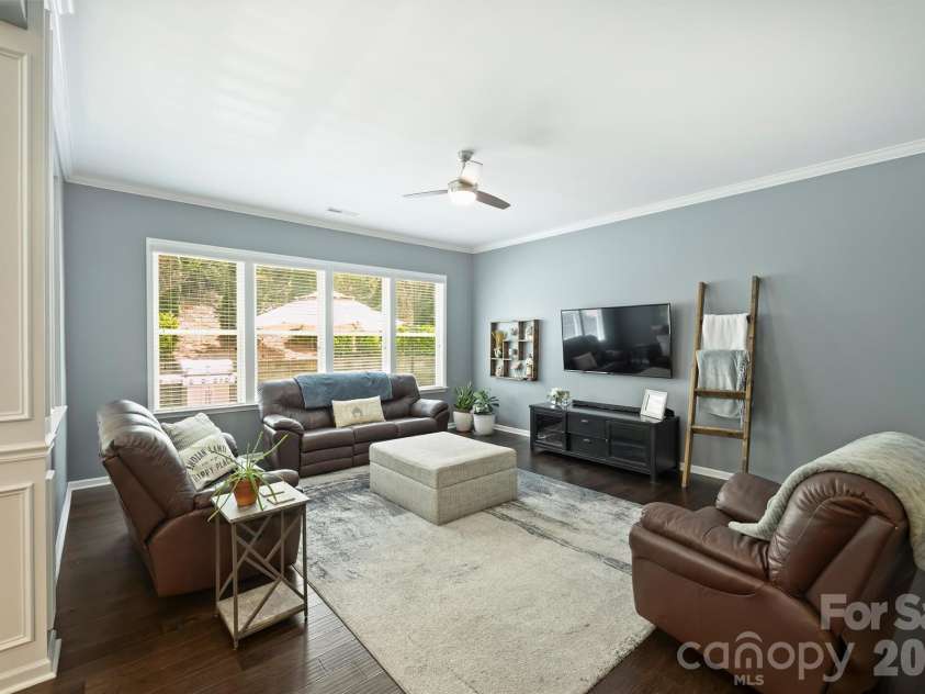 1113 Bassett Way, Fort Mill, SC 29707.  MLS# CAR4393231, YatesRealty ID 33576. 