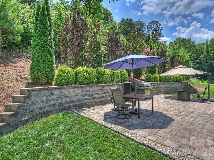 1113 Bassett Way, Fort Mill, SC 29707.  MLS# CAR4393231, YatesRealty ID 33576. 