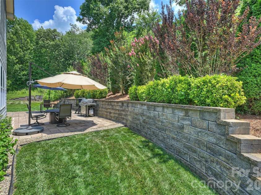 1113 Bassett Way, Fort Mill, SC 29707.  MLS# CAR4393231, YatesRealty ID 33576. 