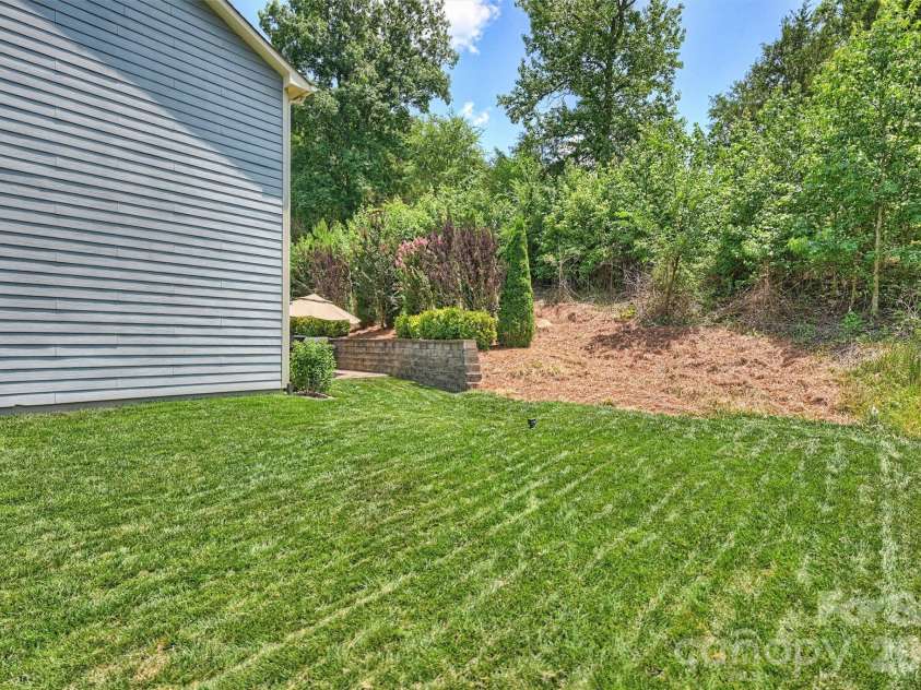 1113 Bassett Way, Fort Mill, SC 29707.  MLS# CAR4393231, YatesRealty ID 33576. 