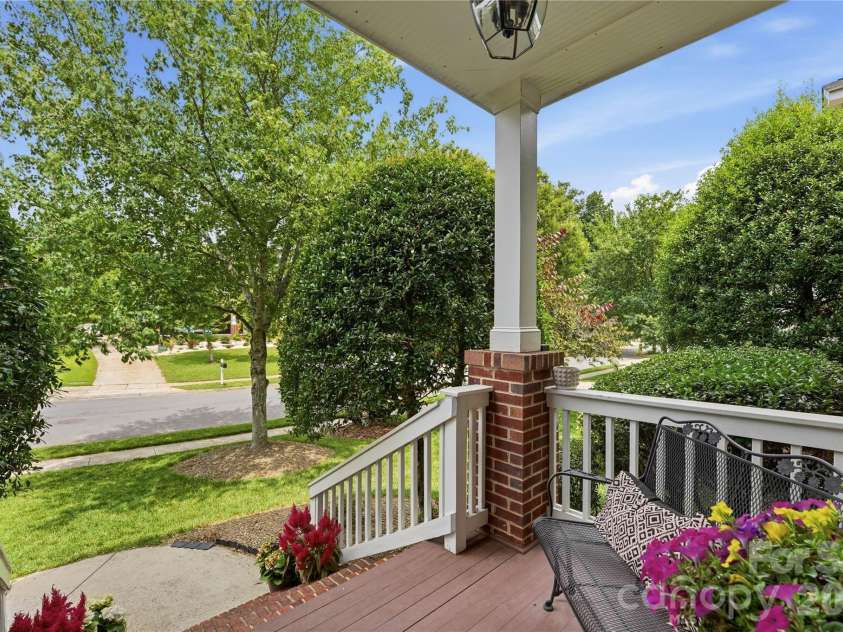 1234 Ivey Drive, Charlotte, NC 28205.  MLS# CAR4393425, YatesRealty ID 33577. 