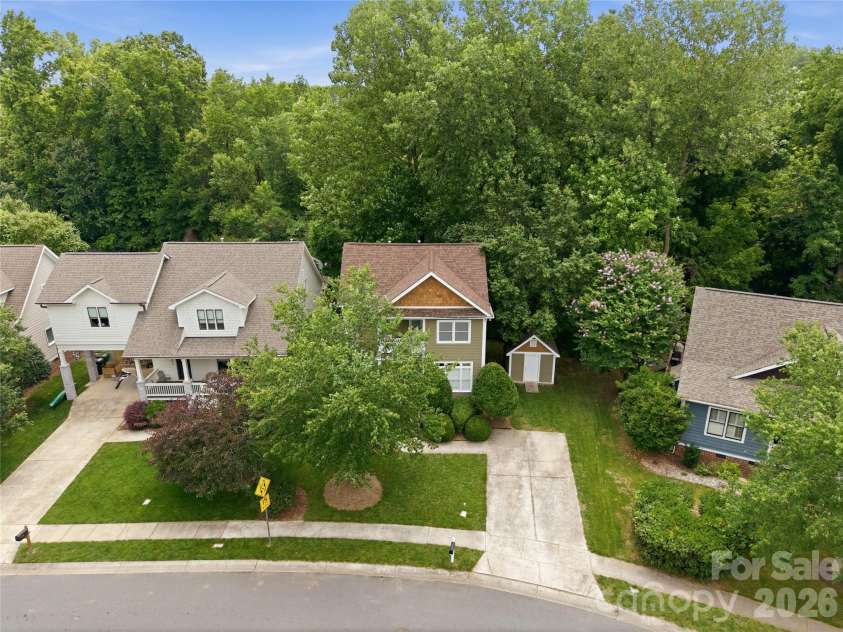 1234 Ivey Drive, Charlotte, NC 28205.  MLS# CAR4393425, YatesRealty ID 33577. 
