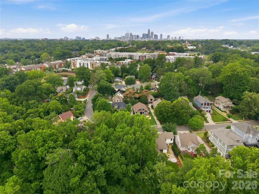 1234 Ivey Drive, Charlotte, NC 28205.  MLS# CAR4393425, YatesRealty ID 33577. 