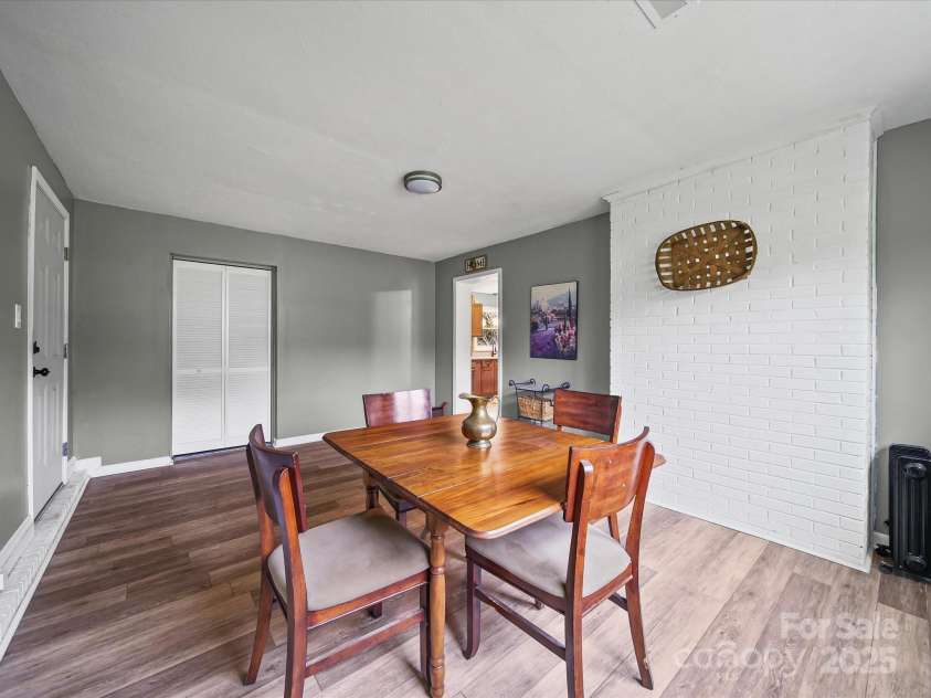 131 Sam Smith Drive, Kings Mountain, NC 28086.  MLS# CAR4294714, YatesRealty ID 33577. 