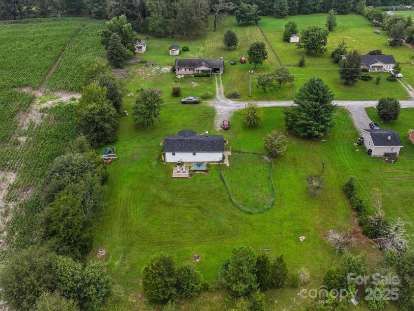 131 Sam Smith Drive, Kings Mountain, NC 28086.  MLS# CAR4294714, YatesRealty ID 33577. 