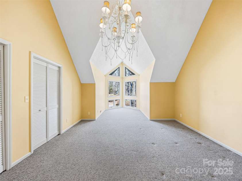 140 Overlook Drive, Flat Rock, NC 28731.  MLS# CAR4233590, YatesRealty ID 3358. 