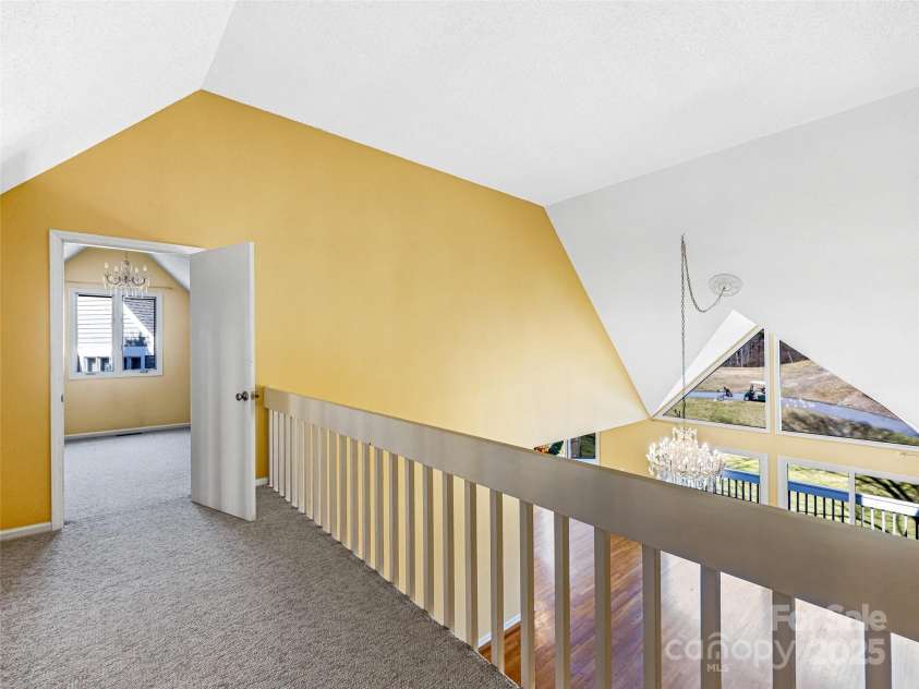 140 Overlook Drive, Flat Rock, NC 28731.  MLS# CAR4233590, YatesRealty ID 3358. 