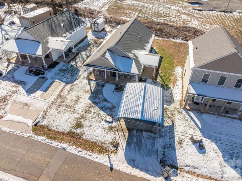 505 Cloninger Street, Dallas, NC 28034.  MLS# CAR4342350, YatesRealty ID 3358. 