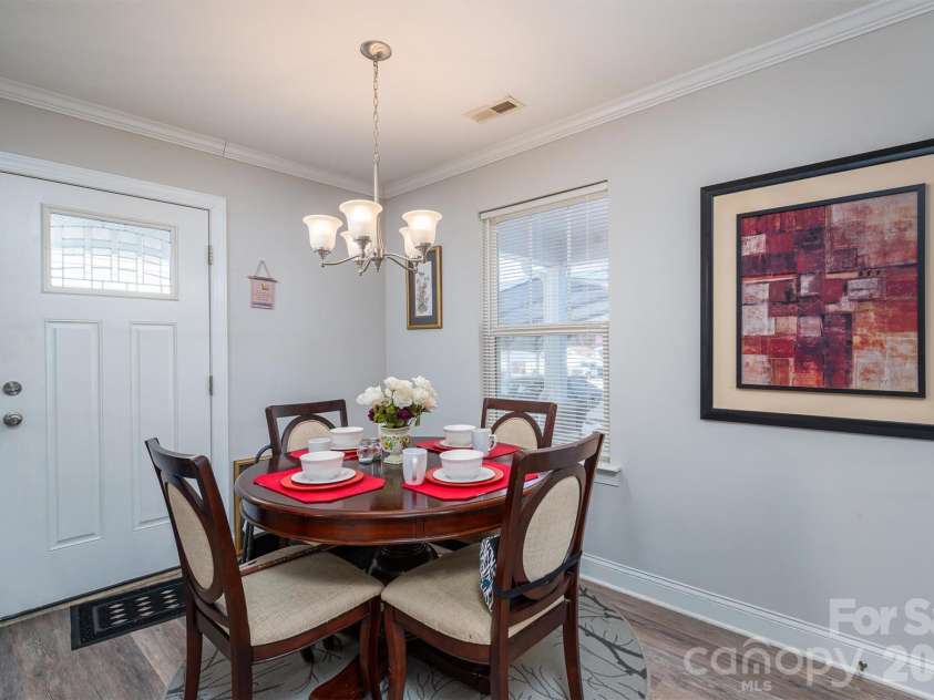 505 Cloninger Street, Dallas, NC 28034.  MLS# CAR4342350, YatesRealty ID 3358. Dining Area off of Kitchen