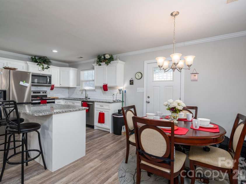 505 Cloninger Street, Dallas, NC 28034.  MLS# CAR4342350, YatesRealty ID 3358. Kitchen with room for dining table.  