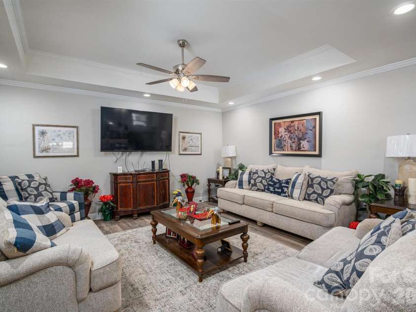 505 Cloninger Street, Dallas, NC 28034.  MLS# CAR4342350, YatesRealty ID 3358. Open concept living room.  Open to kitchen and dining area