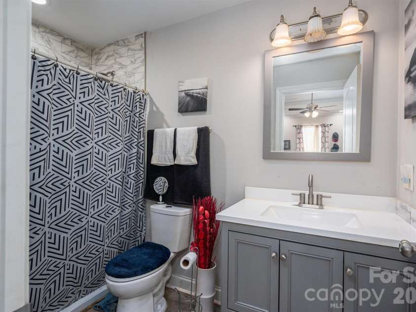 505 Cloninger Street, Dallas, NC 28034.  MLS# CAR4342350, YatesRealty ID 3358. Primary Bath with walk-in shower