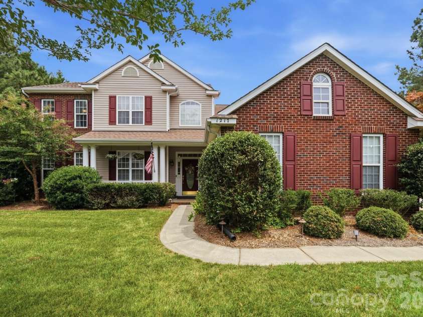 1217 Brionne Court, Waxhaw, NC 28173.  MLS# CAR4396373, YatesRealty ID 33580. 