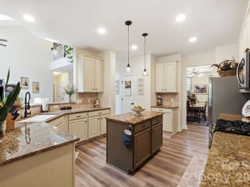 1217 Brionne Court, Waxhaw, NC 28173.  MLS# CAR4396373, YatesRealty ID 33580. 