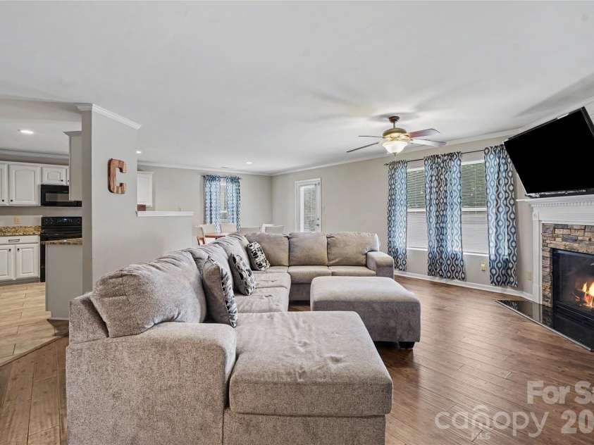 1729 Red Bird Circle, Concord, NC 28025.  MLS# CAR4396402, YatesRealty ID 33581. 