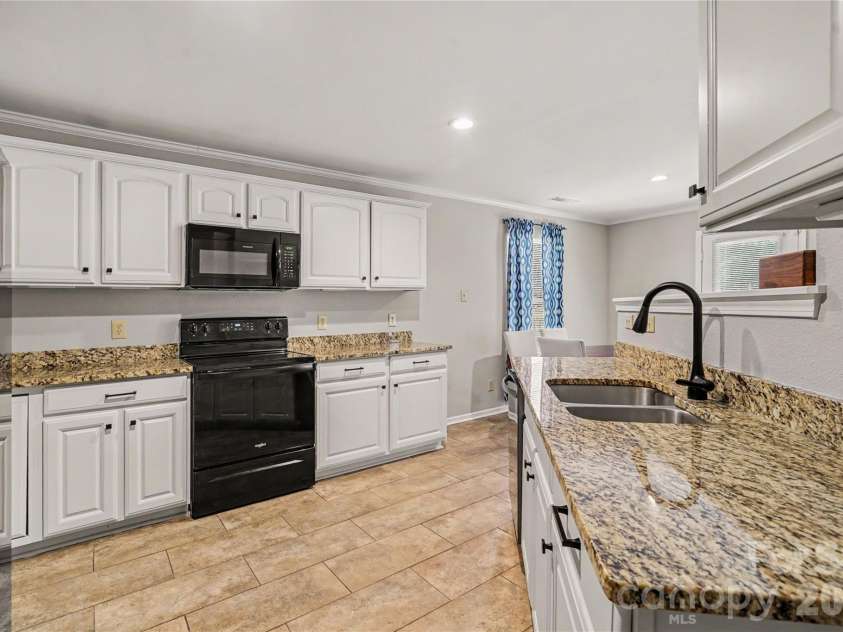1729 Red Bird Circle, Concord, NC 28025.  MLS# CAR4396402, YatesRealty ID 33581. 
