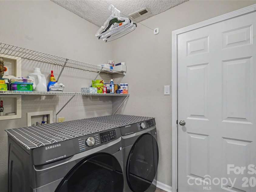 1729 Red Bird Circle, Concord, NC 28025.  MLS# CAR4396402, YatesRealty ID 33581. 
