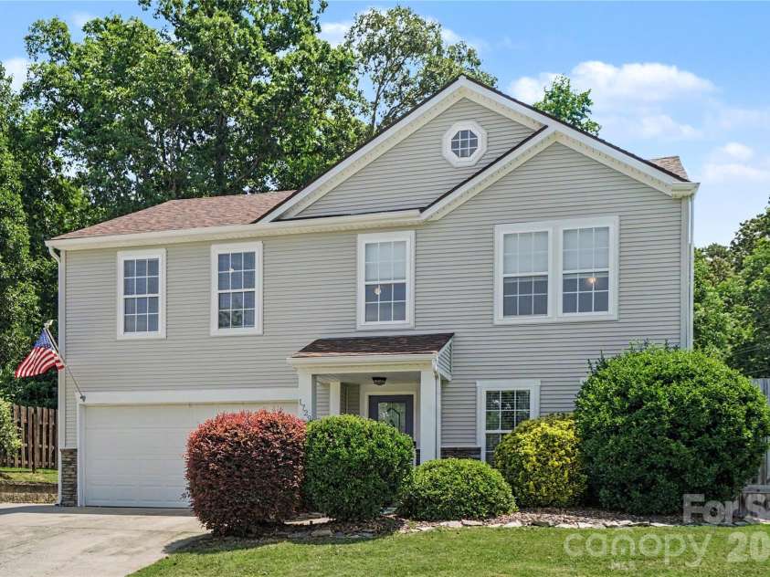 1729 Red Bird Circle, Concord, NC 28025.  MLS# CAR4396402, YatesRealty ID 33581. 