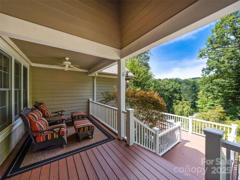 220 Amblewood Trail, Hendersonville, NC 28739.  MLS# CAR4295058, YatesRealty ID 33581. 