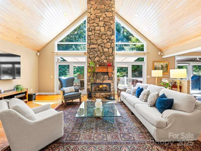 220 Amblewood Trail, Hendersonville, NC 28739.  MLS# CAR4295058, YatesRealty ID 33581. 