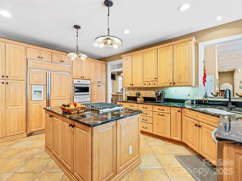 220 Amblewood Trail, Hendersonville, NC 28739.  MLS# CAR4295058, YatesRealty ID 33581. 