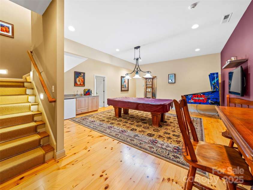 220 Amblewood Trail, Hendersonville, NC 28739.  MLS# CAR4295058, YatesRealty ID 33581. 