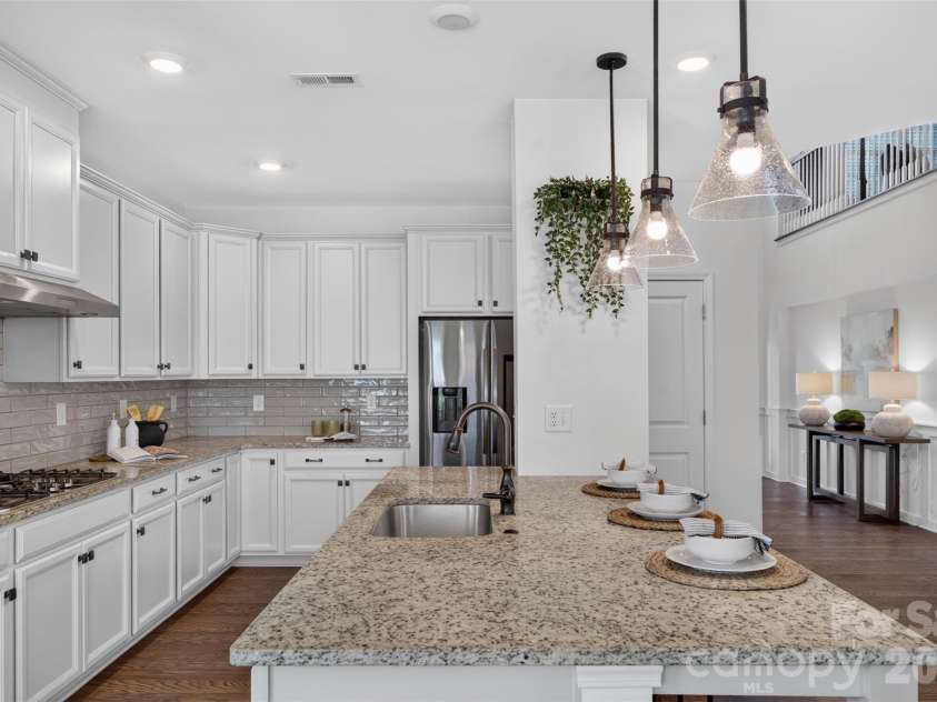 2249 Idol Rock Drive, Fort Mill, SC 29707.  MLS# CAR4396380, YatesRealty ID 33582. Large center island with seating
