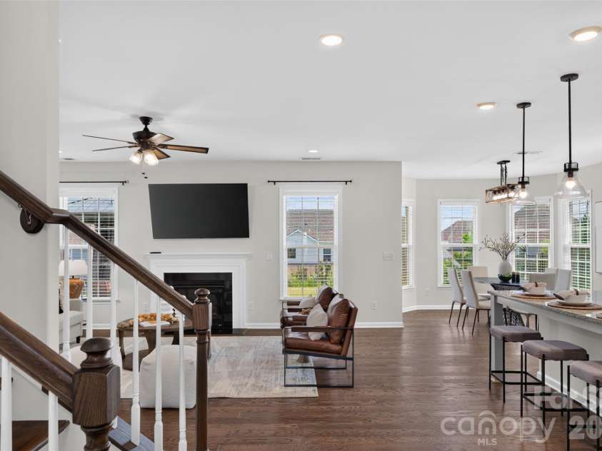 2249 Idol Rock Drive, Fort Mill, SC 29707.  MLS# CAR4396380, YatesRealty ID 33582. Spacious great room
