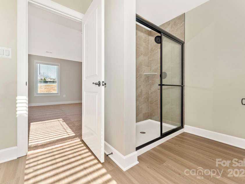 3447 Robindale Drive, Winston Salem, NC 27107.  MLS# CAR4295140, YatesRealty ID 33583. 