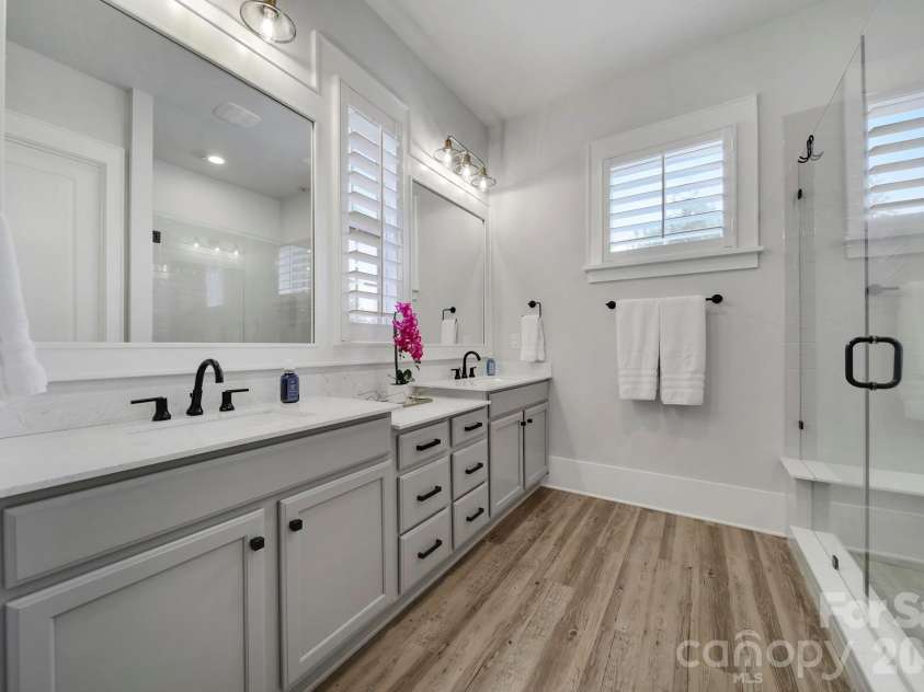 419 Rocking Chair Lane, Fort Mill, SC 29708.  MLS# CAR4396244, YatesRealty ID 33585. 