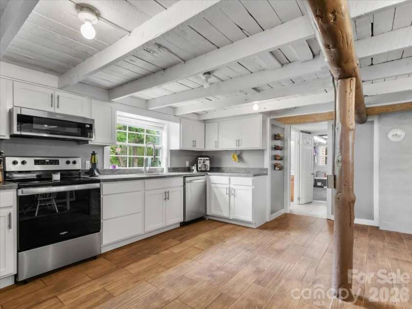140 Locust Grove Road, Weaverville, NC 28787.  MLS# CAR4389016, YatesRealty ID 33586. 