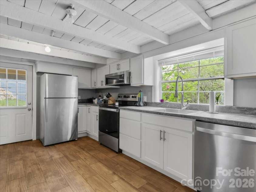 140 Locust Grove Road, Weaverville, NC 28787.  MLS# CAR4389016, YatesRealty ID 33586. 