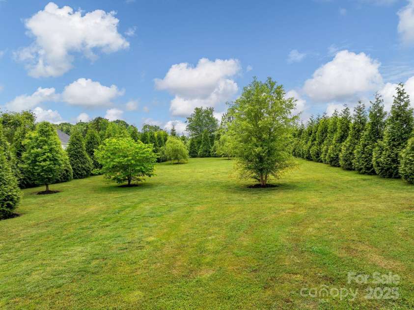 142 Cobblestone Crossing, Gaffney, SC 29341.  MLS# CAR4293933, YatesRealty ID 33586. 