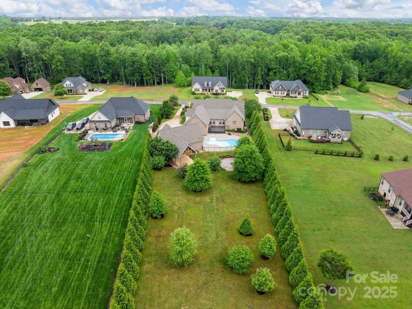 142 Cobblestone Crossing, Gaffney, SC 29341.  MLS# CAR4293933, YatesRealty ID 33586. 