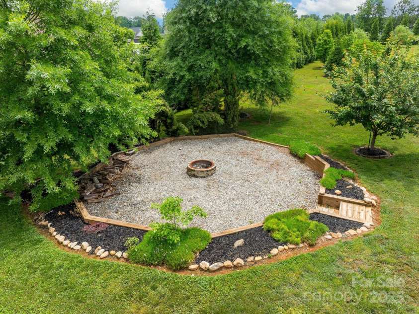 142 Cobblestone Crossing, Gaffney, SC 29341.  MLS# CAR4293933, YatesRealty ID 33586. 