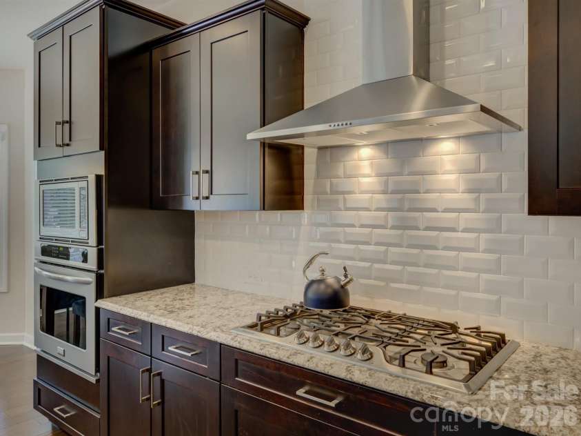 16433 Bryant Meadows Drive, Charlotte, NC 28278.  MLS# CAR4395955, YatesRealty ID 33587. 