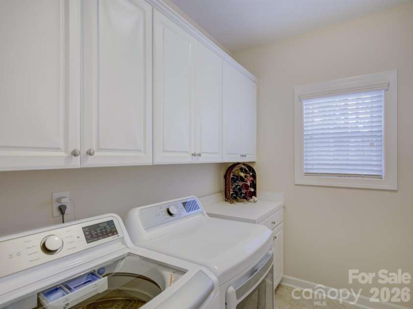 16433 Bryant Meadows Drive, Charlotte, NC 28278.  MLS# CAR4395955, YatesRealty ID 33587. 