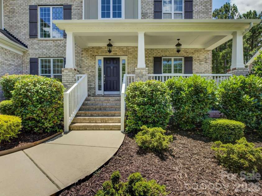 16433 Bryant Meadows Drive, Charlotte, NC 28278.  MLS# CAR4395955, YatesRealty ID 33587. Welcome Home